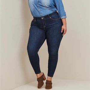 Torrid bombshell skinny jeans
